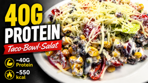 High Protein Taco Bowl Salad mit Rinderhack, Kidneybohnen, Mais, Tomaten und cremigem Skyr-Dressing